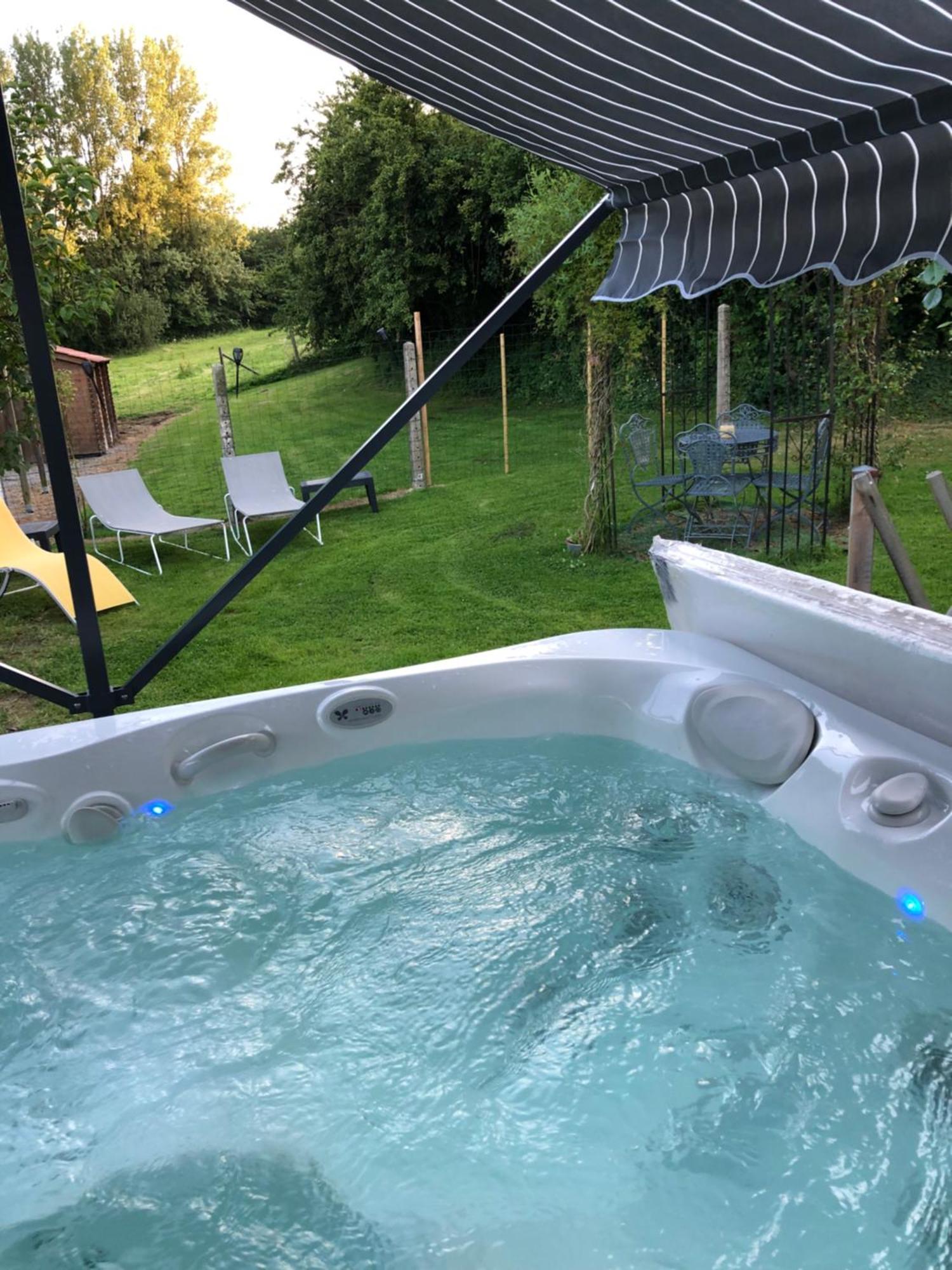 Le Clos De La Pommeraie Carly Kültér fotó