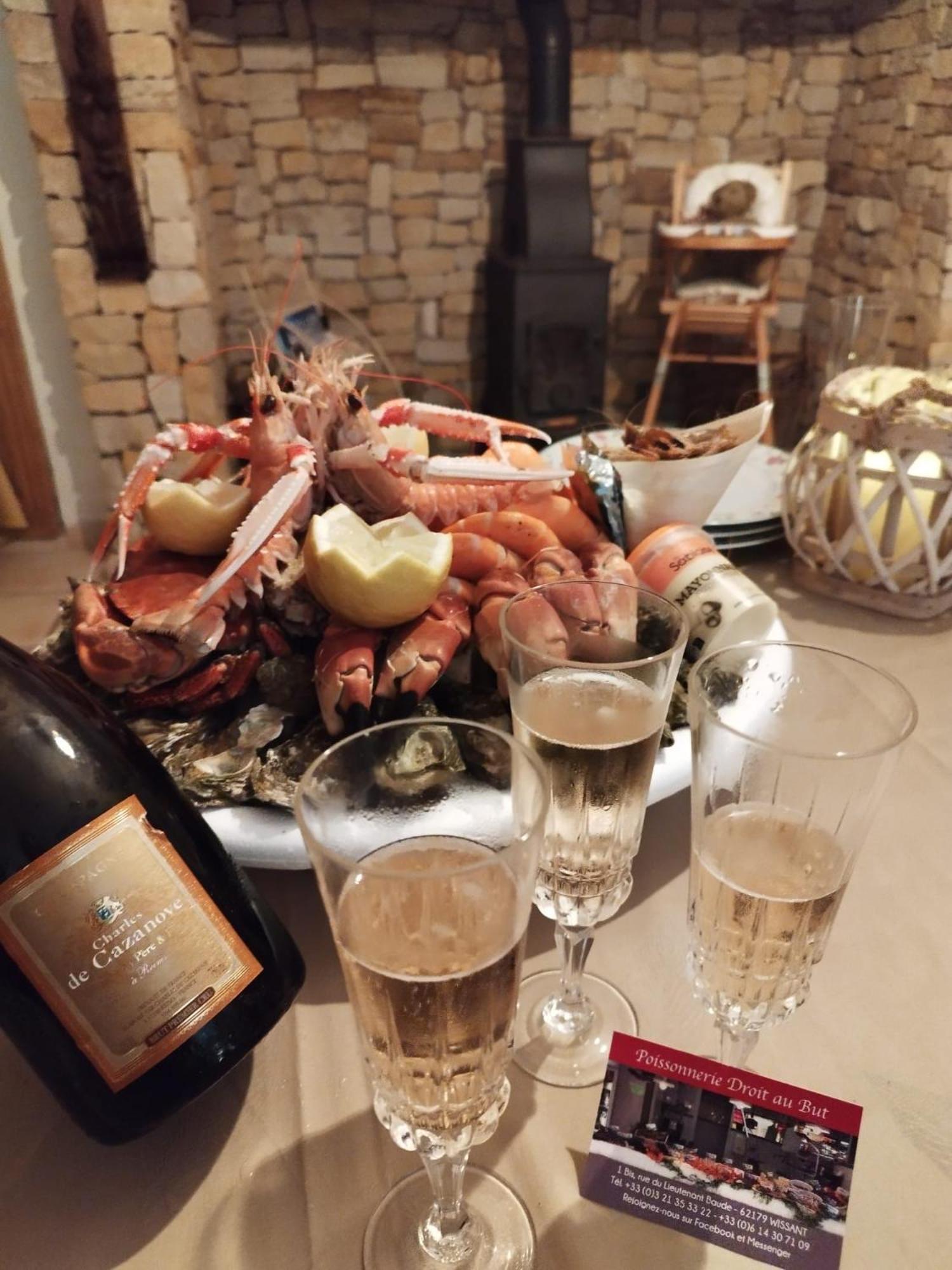 Le Clos De La Pommeraie Carly Kültér fotó
